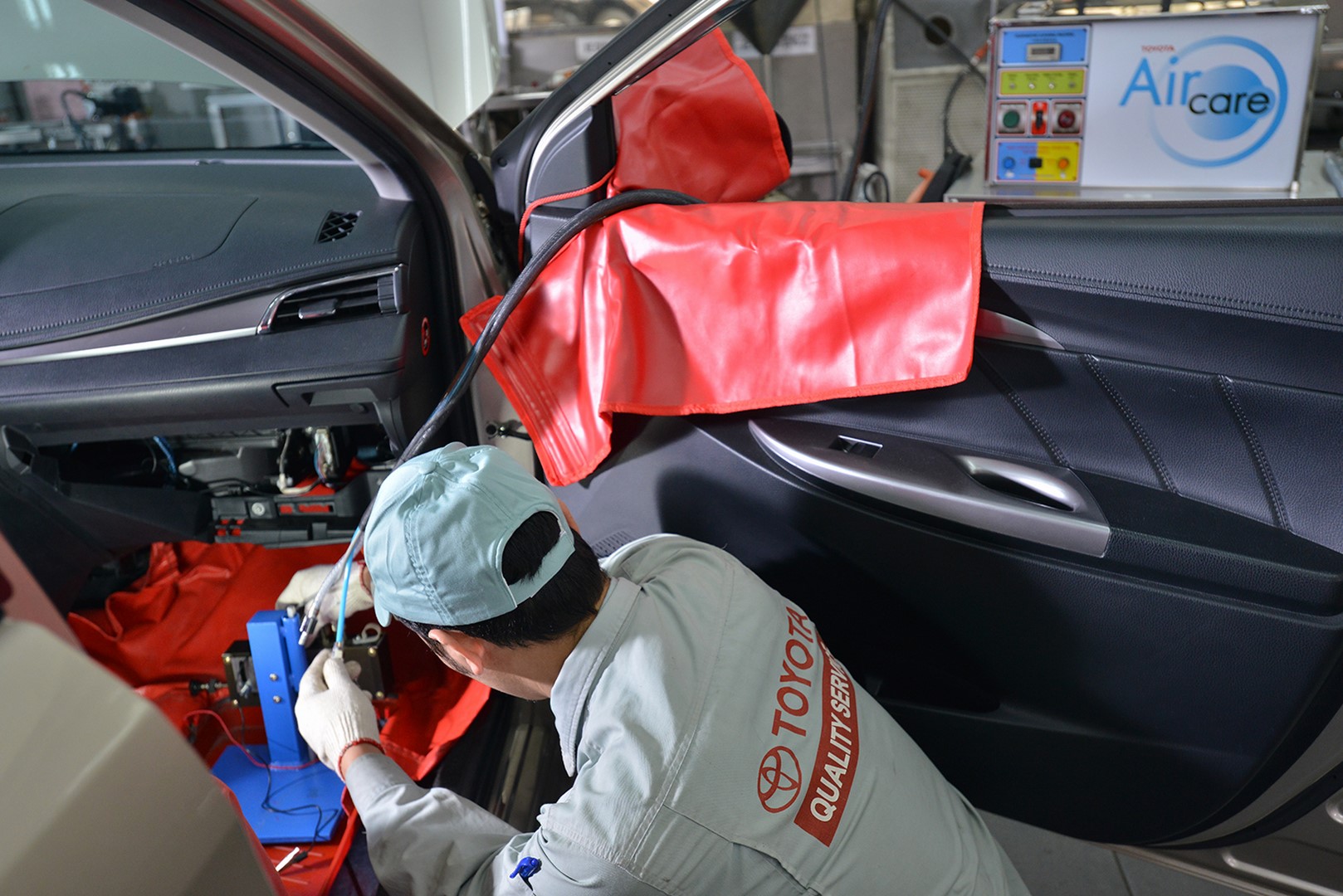 10.000 lượt xe đã sử dụng dịch vụ vệ sinh dàn lạnh của Toyota Việt Nam